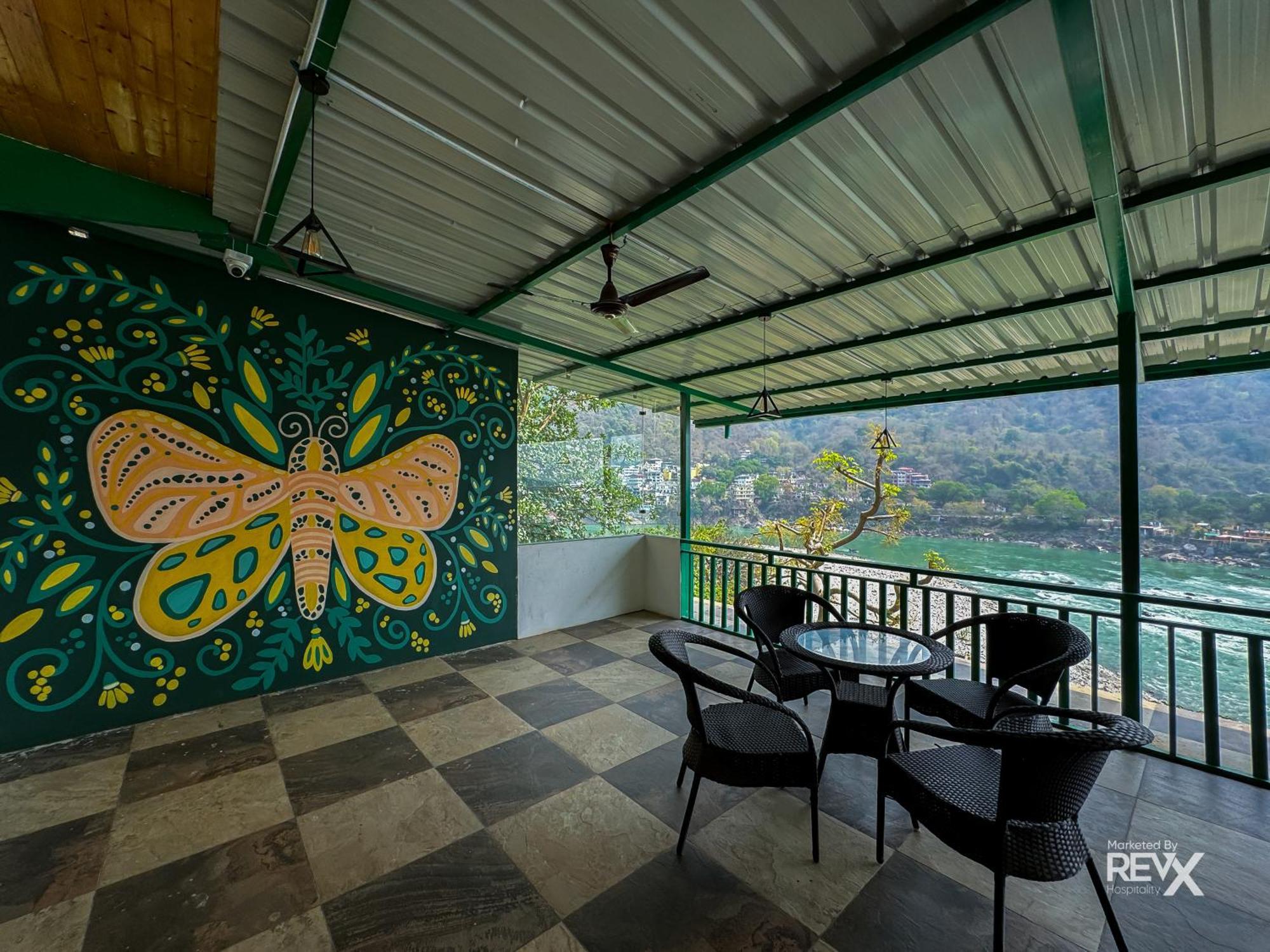 Hotel The Leisure Cave On The Ganges Rishīkesh Exterior foto