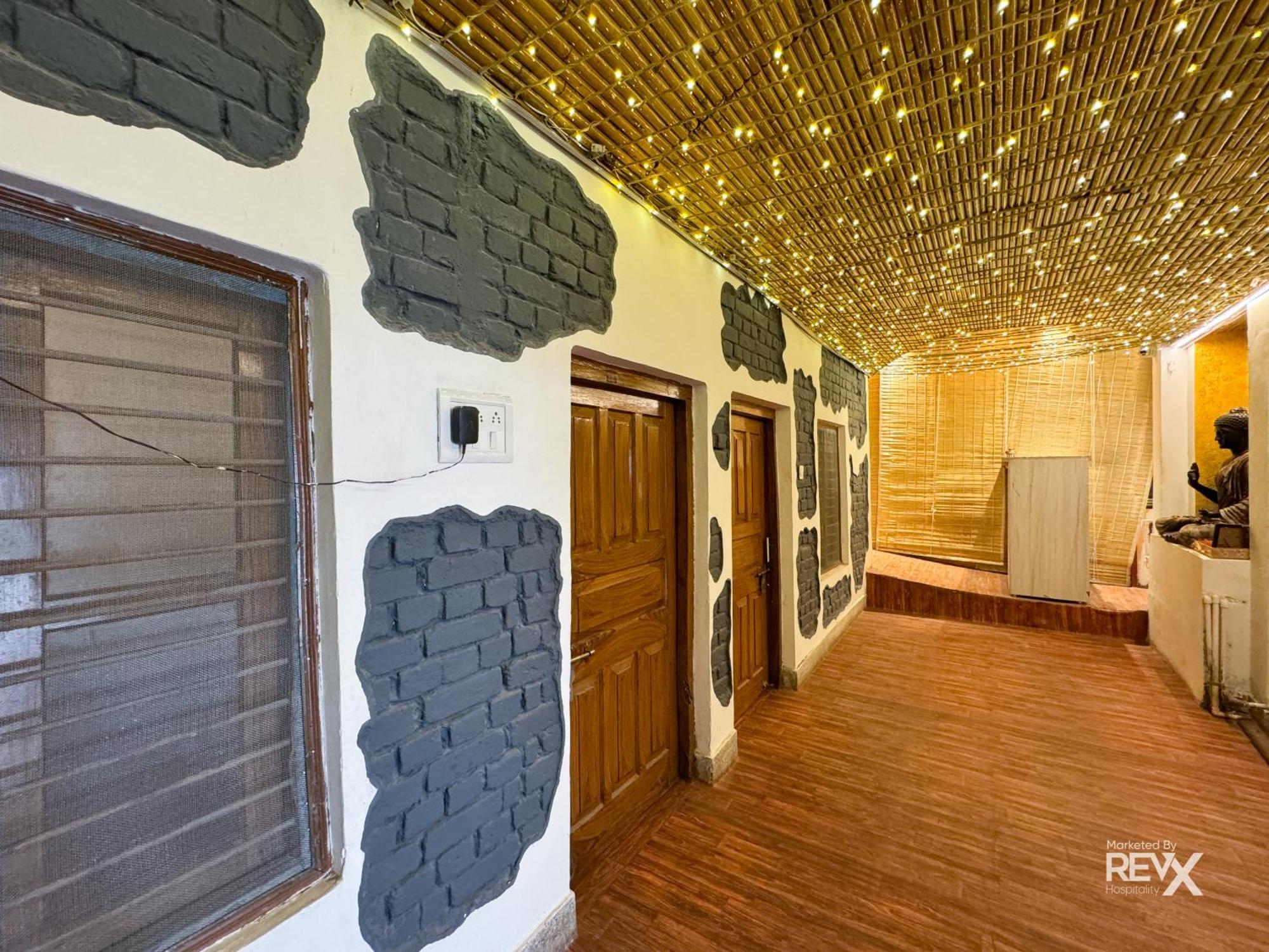 Hotel The Leisure Cave On The Ganges Rishīkesh Exterior foto