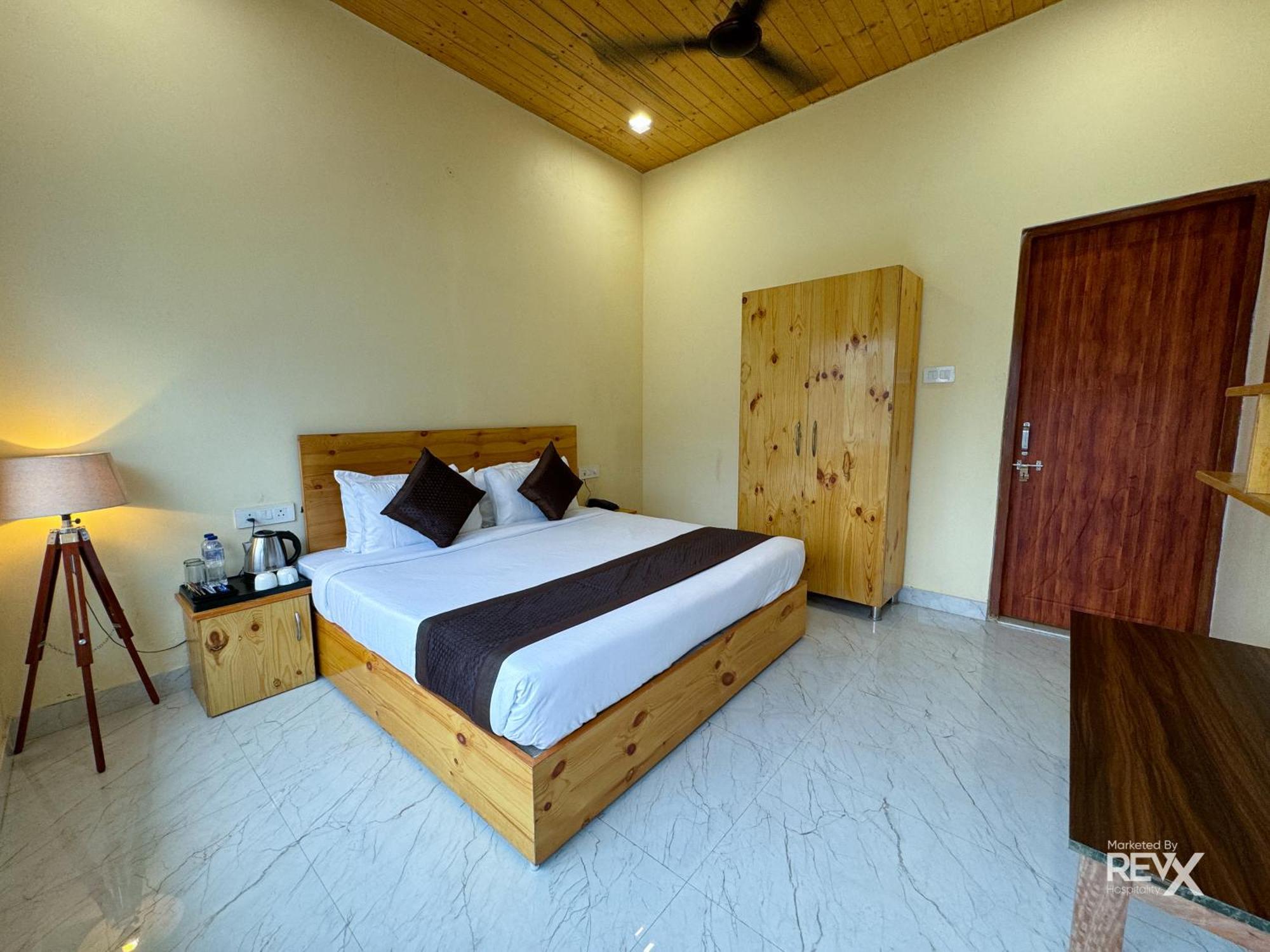 Hotel The Leisure Cave On The Ganges Rishīkesh Exterior foto
