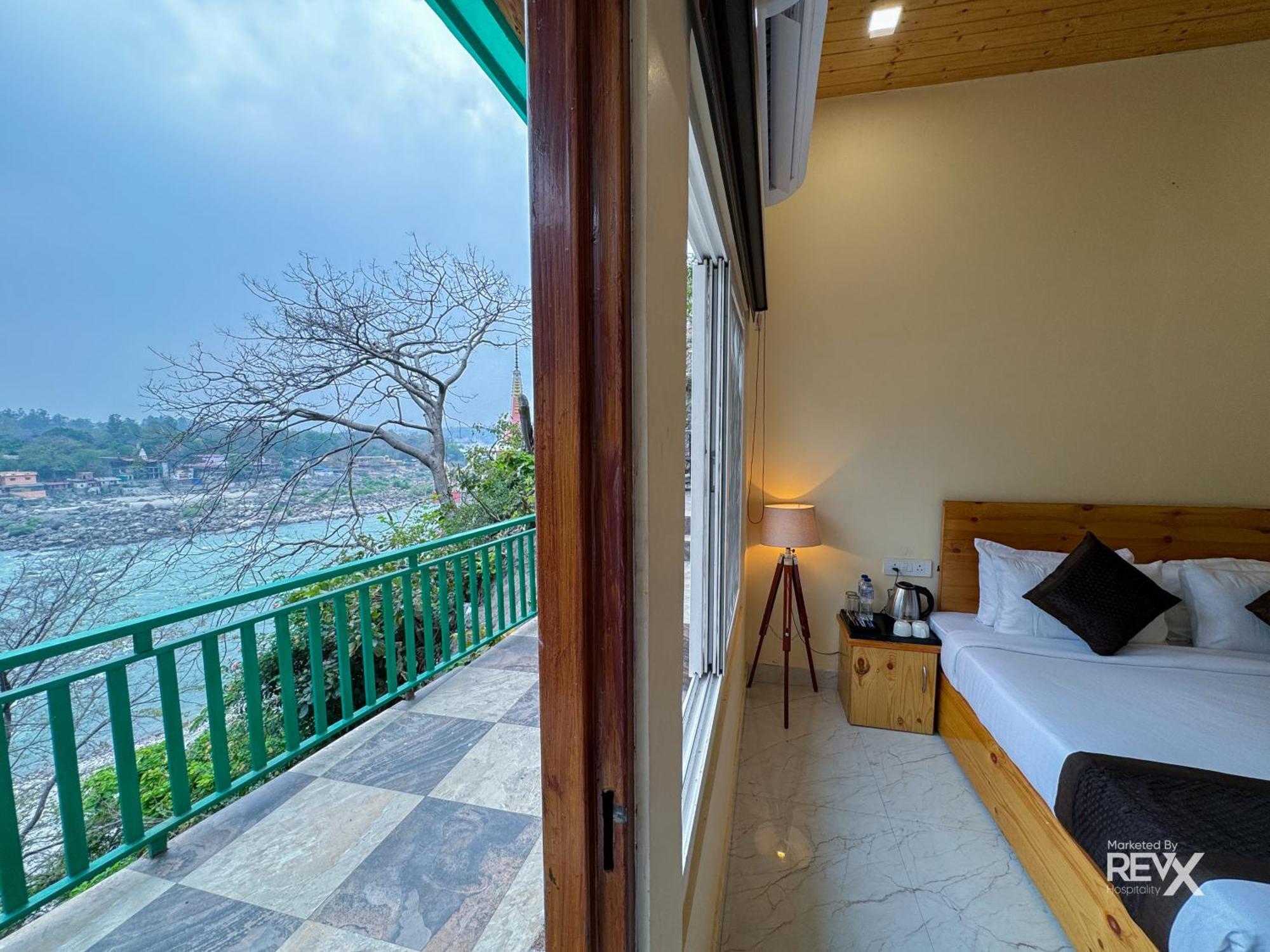 Hotel The Leisure Cave On The Ganges Rishīkesh Exterior foto